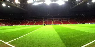 YTÜ Öğrencilerinden TT Arena'nın Zeminine Çözüm