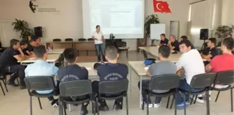 Sakarya İl Emniyet Müdürlüğü Çevik Kuvvet Polislerine Temel İlk Yardım Eğitimi Düzenlendi