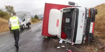 Beyaz Eşya Yüklü Kamyonet Devrildi: 1 Yaralı