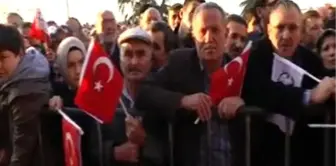 Cumhurbaşkanı Gül, tarihi belediye binasında vatandaşlara seslendi