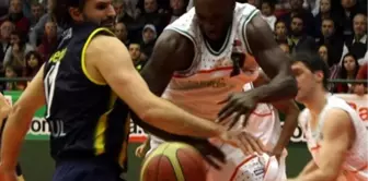 Banvit, Fenerbahçe Ülker'i 91-76 Yendi