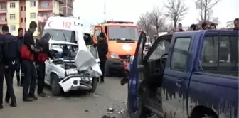 Trafik kazaları: 1 ölü, 5 yaralı