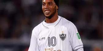 Ronaldinho 'Amerika'nın Kralı' Seçildi