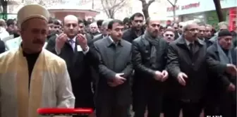 MHP'li Akyıldız İçin Tüm Yurtta Gıyabi Cenaze Namazı Kılındı