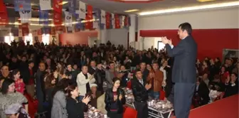 Özgür Özel'e Sarıgöllü Gençlerden Coşkulu Karşılama