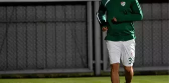 Bursaspor Ozan İpek ile Sözleşme Yeniledi