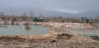 Elmalı Akçay Deresi'nde Islah Çalışması Başladı