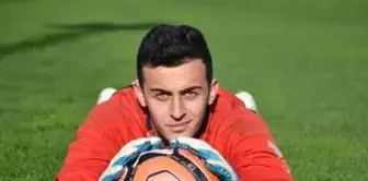 Samsunspor'un Genç Kalecisi Furkan: 'Heyecandan Ayakkabılarımı Bağlamayı Unuttum'