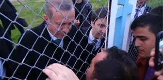 Başbakan Erdoğan'a Zonguldak Havaalanında Sevgi Seli