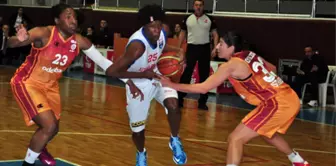 Galatasaray Odeabank-Adana Botaş: 65-43