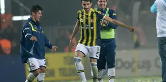 Mehmet Topal ve Emre Belözoğlu, Kocamustafapaşa'da Çocuk Yuvasına Oyun Parkı İnşa Ettirdi