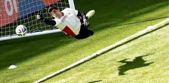 Thibaut Courtois'nın Belçika Performansı Parmak Isırtıyor