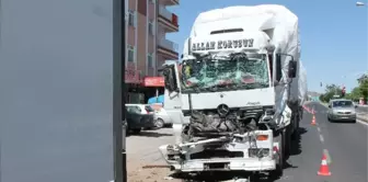 Elazığ'da Trafik Kazası: 2 Yaralı