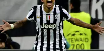 Allegri: Vidal Hiçbir Yere Gitmiyor!