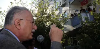 Ekmeleddin İhsanoğlu Bağcılar'da Vatandaşlarla Bayramlaştı