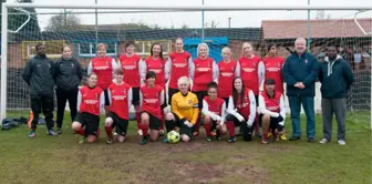 Sandwell Ladies Takımı, Manchester United'a Meydan Okudu