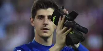 Chelsea Belçikalı Kalecisi Courtois'in Sözleşmesini 5 Yıl Uzattı