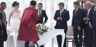 Davutoğlu, Nikah Törenine Katıldı