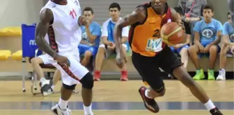 Uşak Sportif - Galatasaray Liv Hospital: 97-80