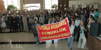 Adli Yıl Açılışında Pankart Açan Avukatlara Beraat