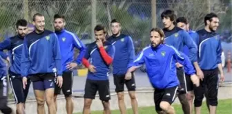 Bucaspor'da, Karşıyaka Maçı Hazırlıkları Sürüyor