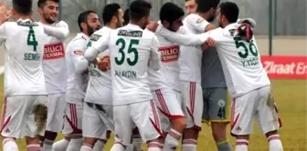 Sivas Dört Eylül Belediyespor, Karabükspor'u Devirdi