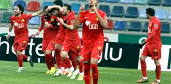 Eskişehirspor, Balçova Yaşamspor'u 3-0 Yendi