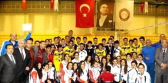 Hatay'da Liselerarası Voleybol Turnuvası