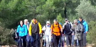 Kisebükü'nde Çevrecilerden Defileli Protesto