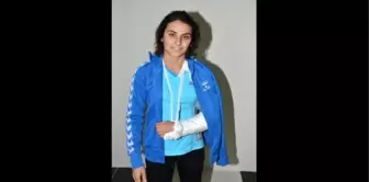 Denizlili Judocu Nesrin'de Kırık Şoku