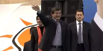 Başbakan Davutoğlu: 'Paralele Karşı Biz Milletle Omuz Omuzayız'