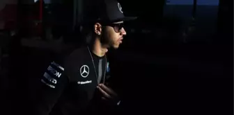 Hamilton, Yeni Bir Aşka Yelken Açtı