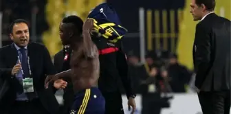 Emenike Ceza Alacak Mı?