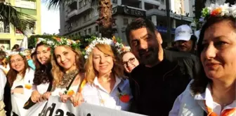 Adana'nın Gelinlerinde Karnaval Coşkusu