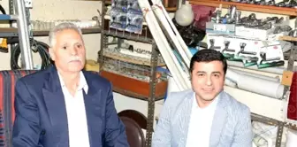 Demirtaş, Anne ile Babasından Hayır Duası Aldı