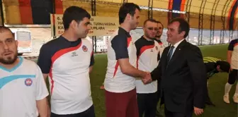 Gümüşhane'de 6. Kurumlararası Halı Saha Futbol Turnuvası Başladı