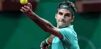 Federer Kameraya İmzasını Attı