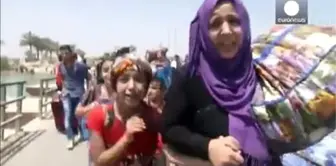 Ramadi'den Kaçan Siviller Bağdat Yollarında