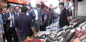 Bakan Eroğlu, Tarihi Kemeraltı Çarşısı'nı Ziyaret Etti, Tavuk Döner Kesti