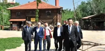 Türk Edebiyatının Önemli İsimleri Altınköy'de