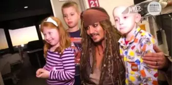 Johnny Depp Visits Children's Hospital Dressed As Jack Sparrow