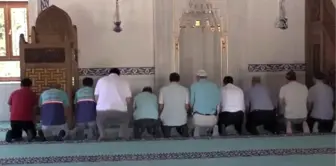 Validebağ Korusu'nun Bitişiğindeki Cami Yarın İbadete Açılıyor