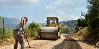 Başkan Böcek; 'Yayla Yollarını Asfaltlıyoruz'