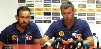 Eskişehirspor Teknik Direktörü Skibbe