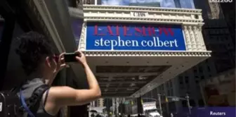 George Clooney, Amy Schumer Are Among Stephen Colbert's First Guests On 'The Late Show'