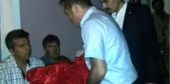 MHP'den Şehit Astsubay Mustafa Özdemir'in Evine Taziye Ziyareti