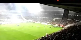 Egemen Dinamo Kiev Galibiyeti Sonrası 3'lü Çektiriyor!