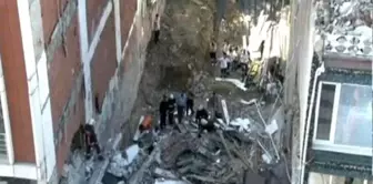 One Dead, Four İnjured İn Istanbul Building Collapse