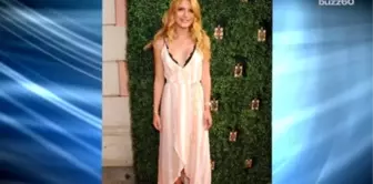 Former 'My Own Worst Enemy' Star, Bella Thorne, Live Tweets Flight Delay İssues