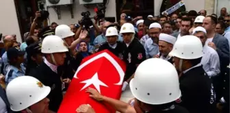 Adana 2 Polis Şehidini Uğurlarken Yakınları Tepkilerini Haykırdı (3)